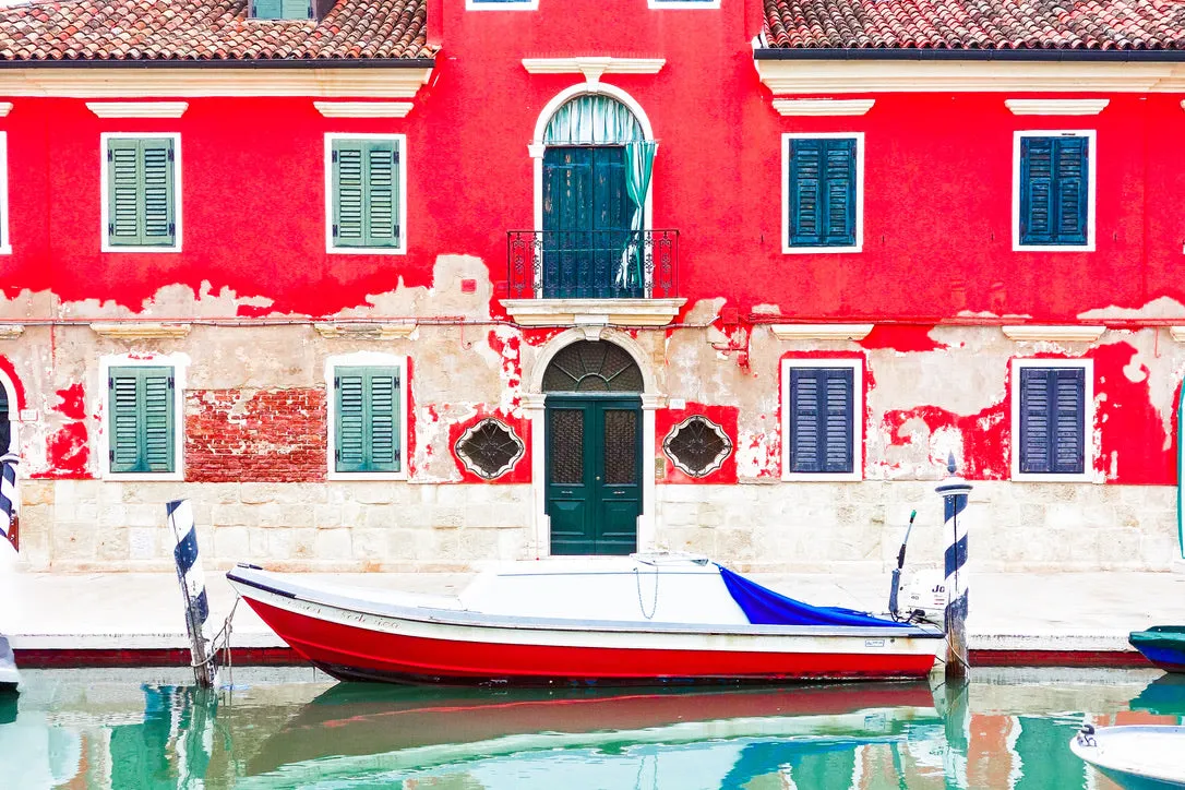 1000 Piece Puzzle in Burano by Jessica Murray