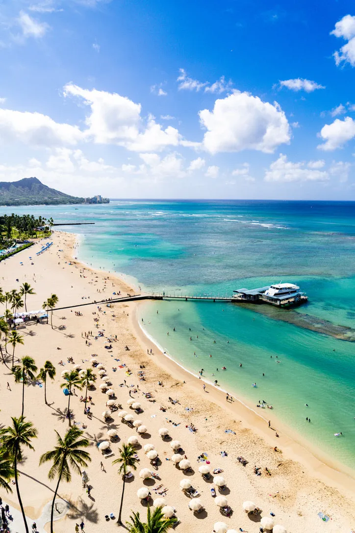 1000 Piece Puzzle in Waikiki Beach with Diamond Head by Jessica Murray
