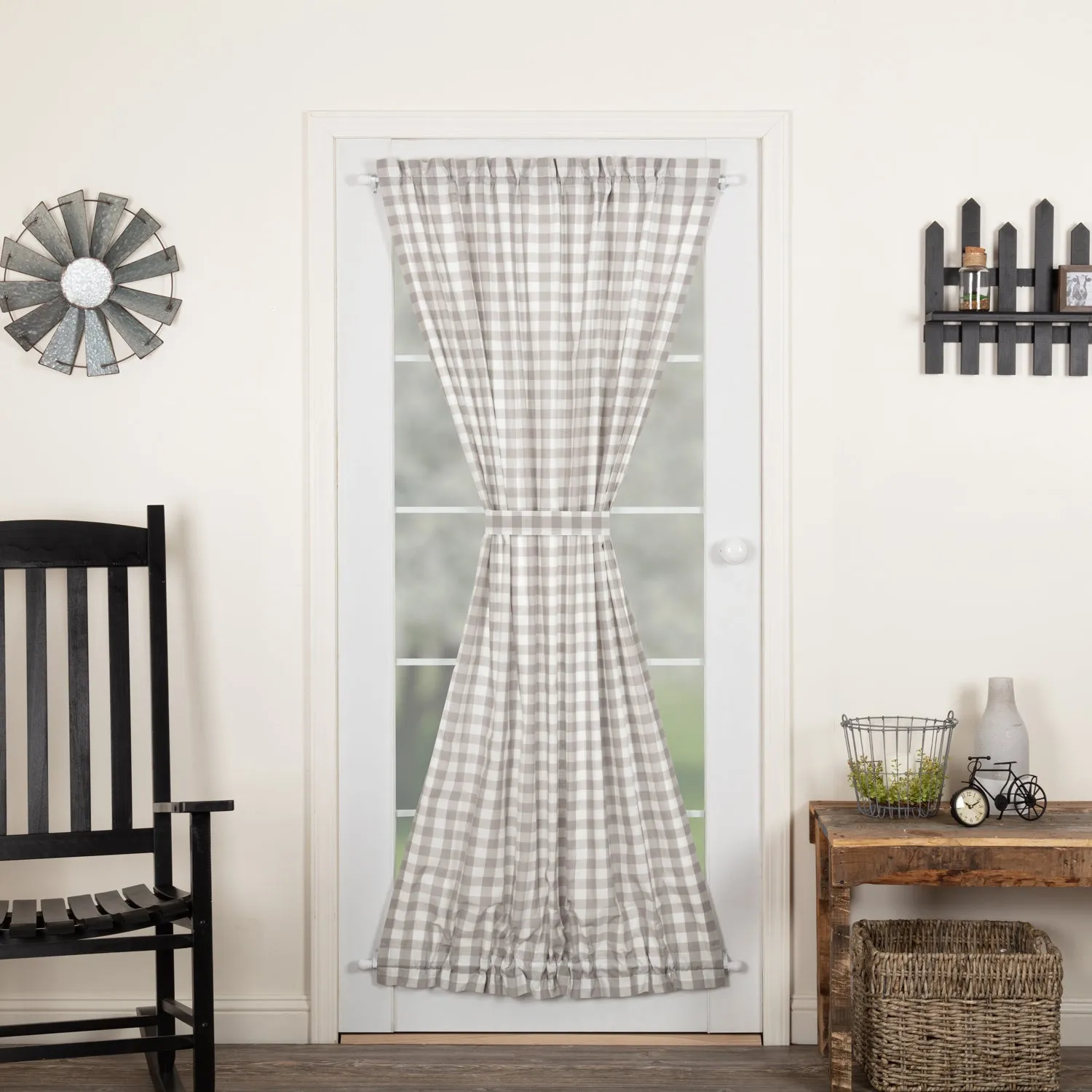 Annie Buffalo Check Door Panel 72x40