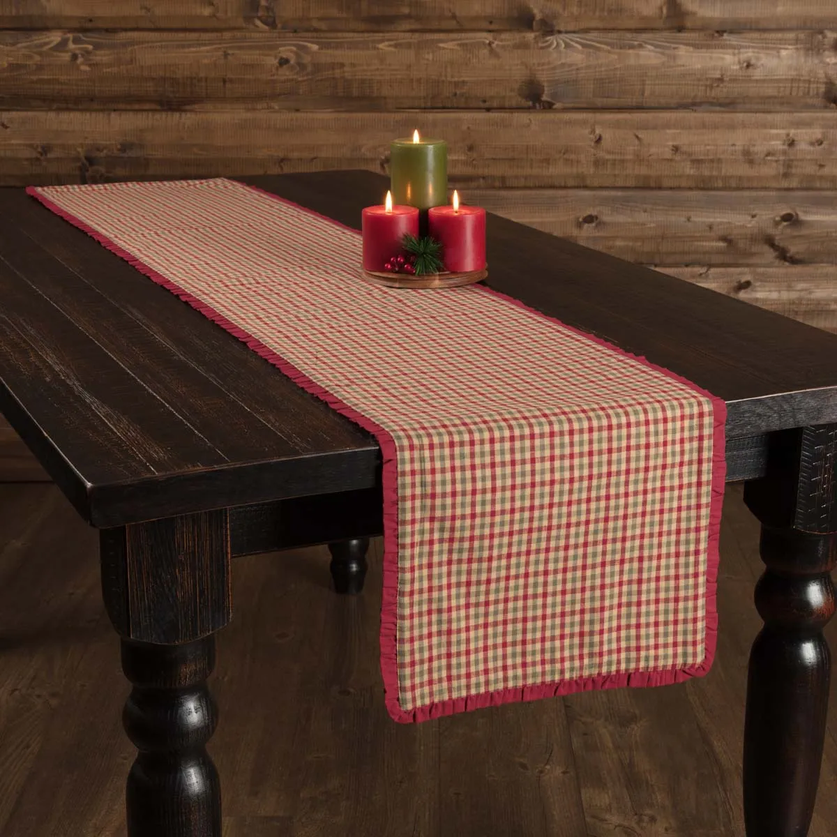 Jonathan Plaid Ruffled Runner