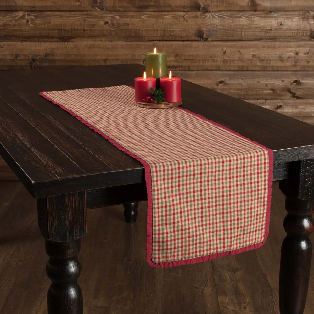 Jonathan Plaid Ruffled Runner