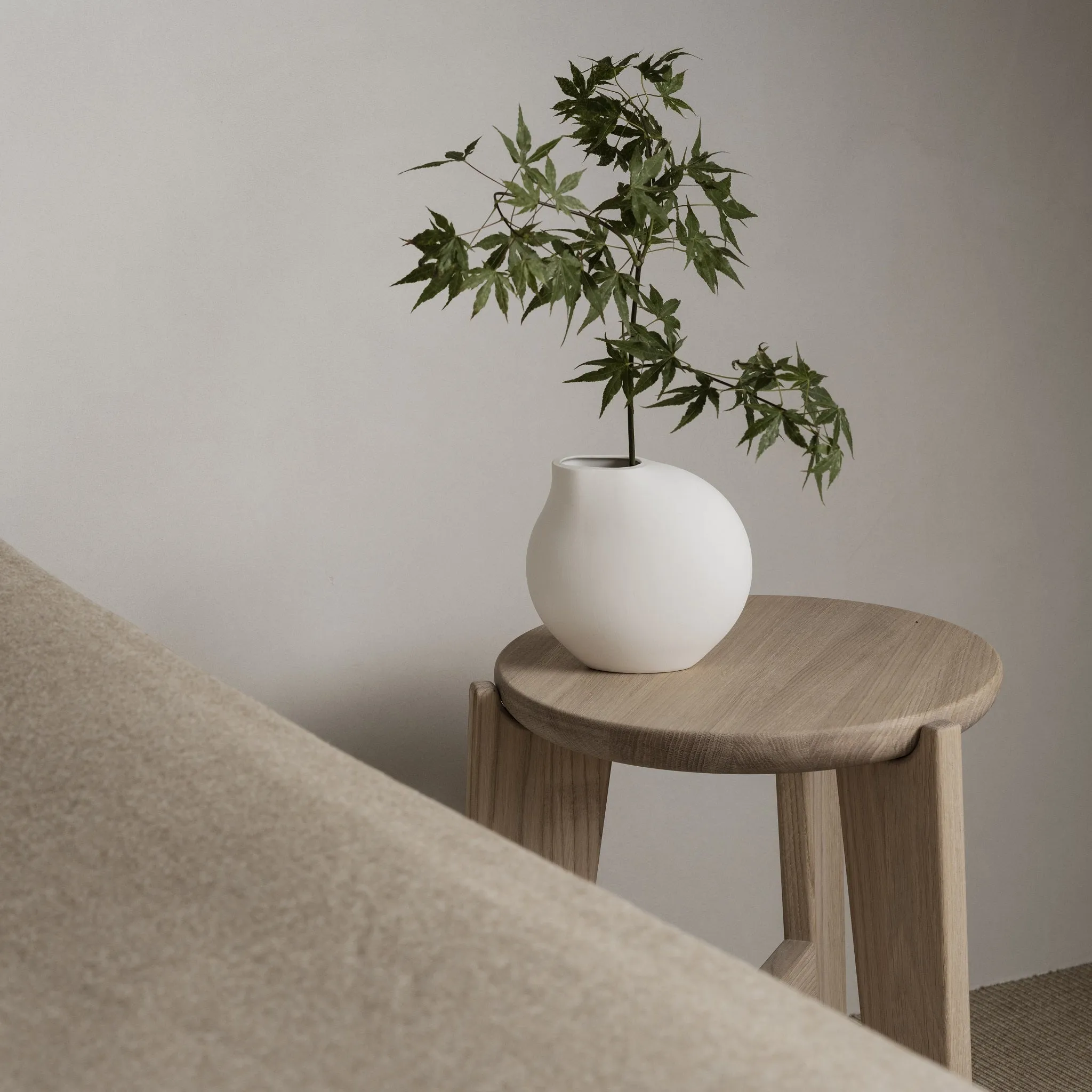 Nona White Porcelain Vase