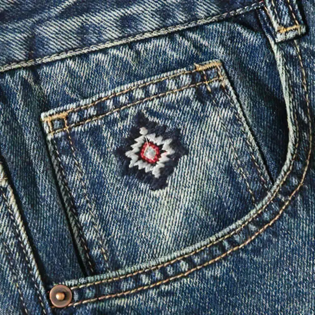 Soft fabric medium men's wash jeans