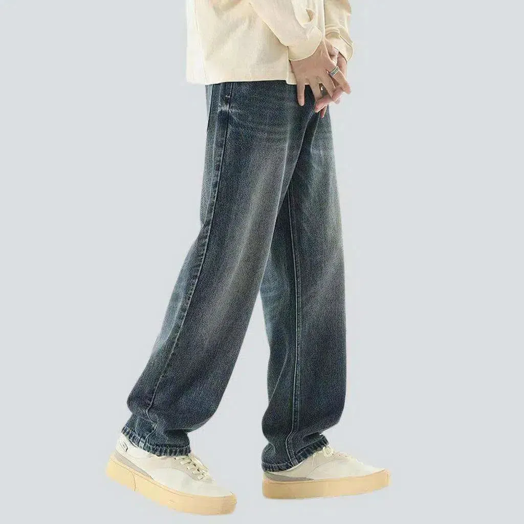 Soft fabric medium men's wash jeans