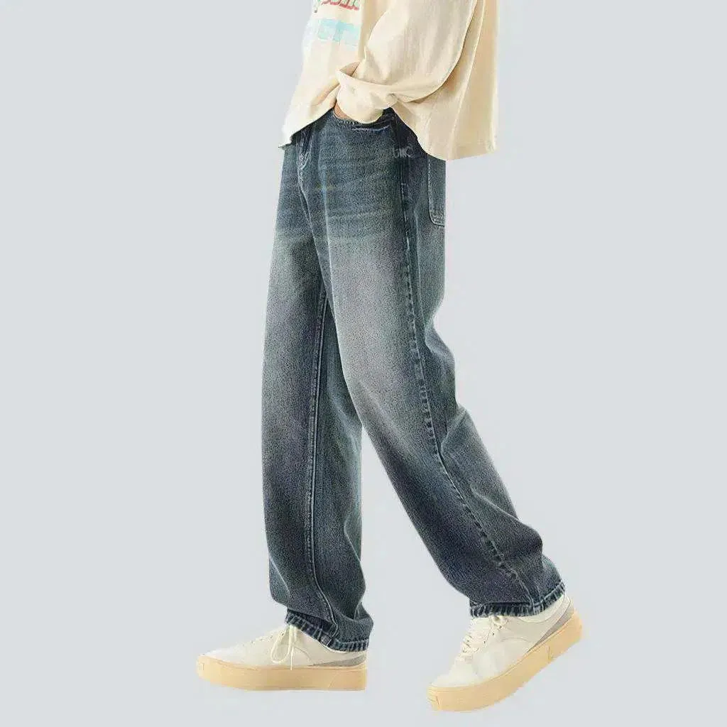 Soft fabric medium men's wash jeans