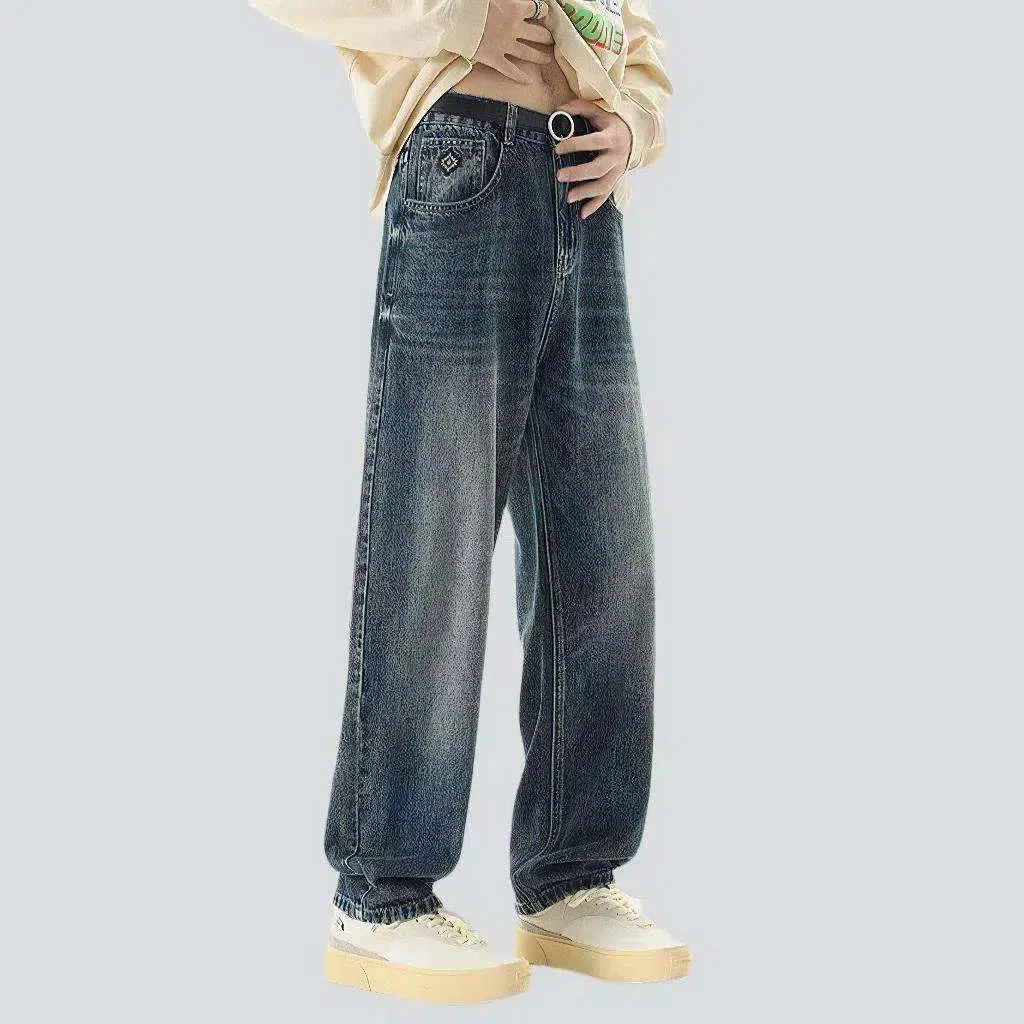 Soft fabric medium men's wash jeans